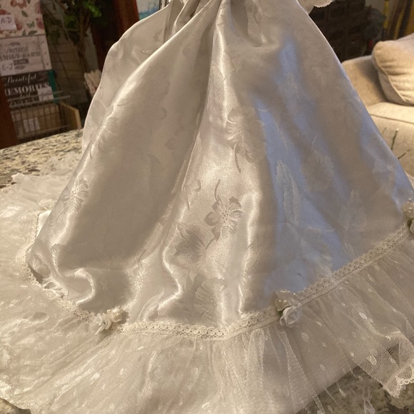 Bridal Doll - Picture 6 of 11